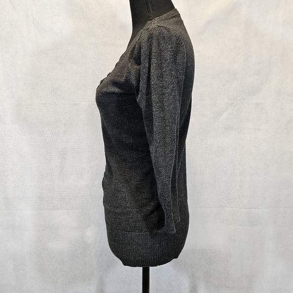 Takeout Dark Grey V-neck Knit Pull Over Top 78% Rayon 22% Nylon Size M - Picture 4 of 8